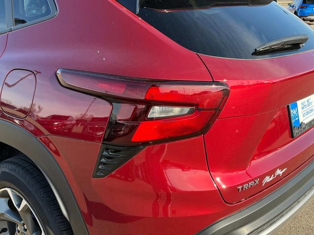 Certified 2025 Chevrolet Trax LT w/ LT Convenience Package image 13