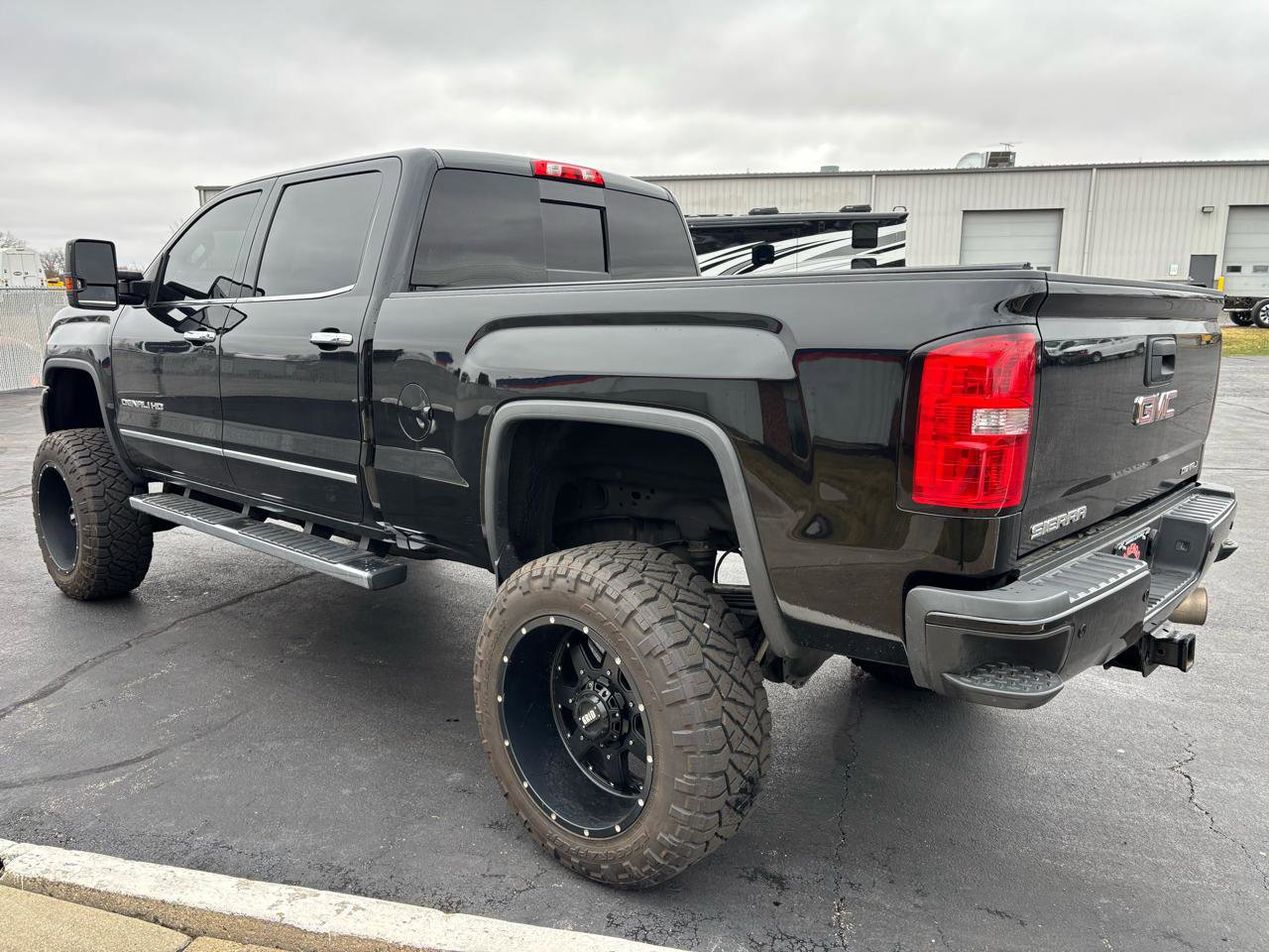 Used 2018 GMC Sierra 2500 Denali image 5