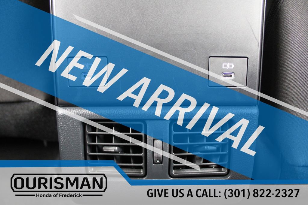 Used 2024 Subaru Solterra AWD/4WD image 15