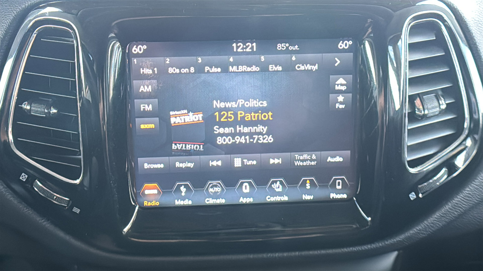 Used 2018 Jeep Compass Limited w/ Navigation Group FWD image 26