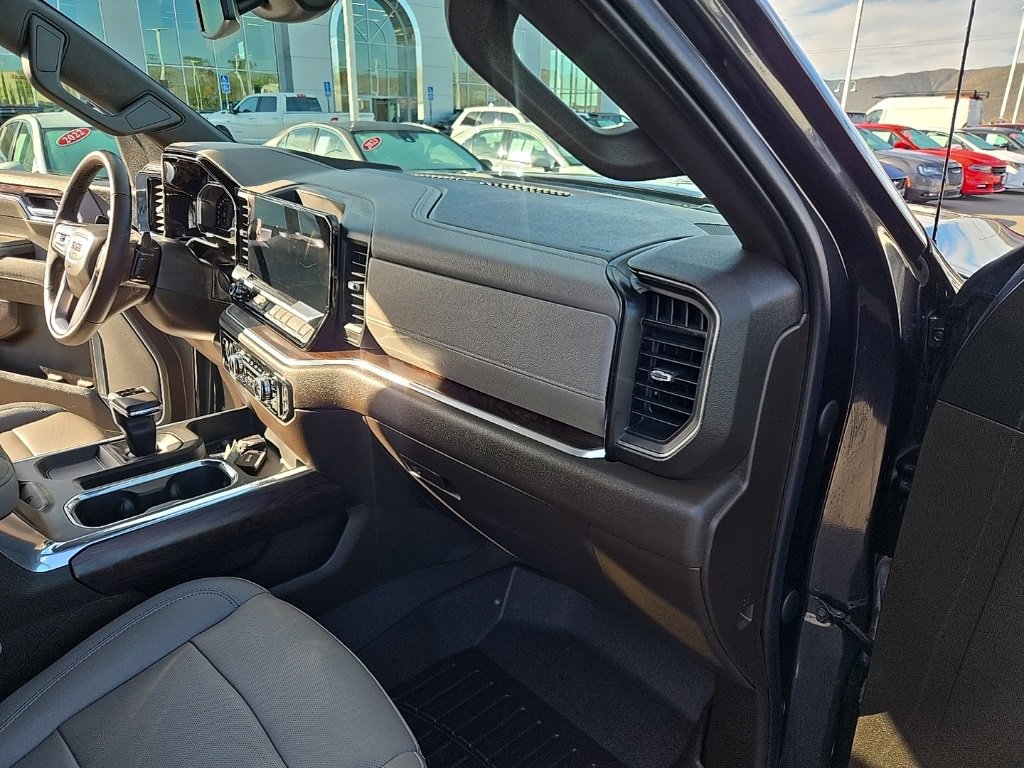 Used 2022 GMC Sierra 1500 SLT w/ SLT Convenience Package image 27