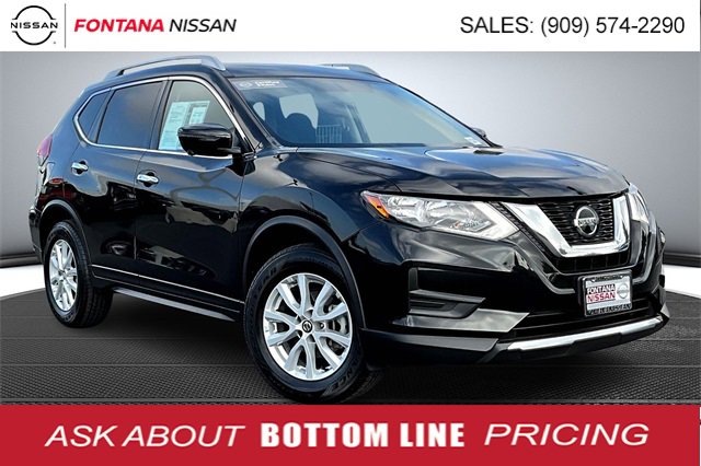Certified 2018 Nissan Rogue SV w/ Premium Package