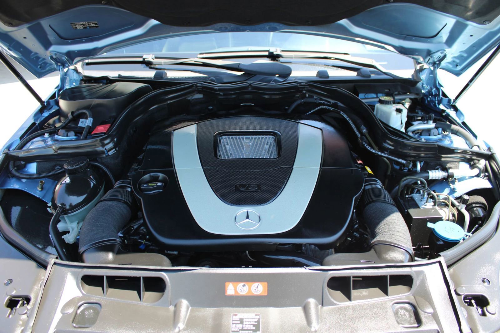 Used 2010 Mercedes-Benz C 300 Sedan image 30