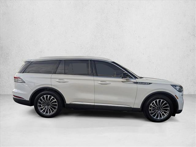 Used 2022 Lincoln Aviator Reserve w/ Class IV Trailer Tow Package image 4