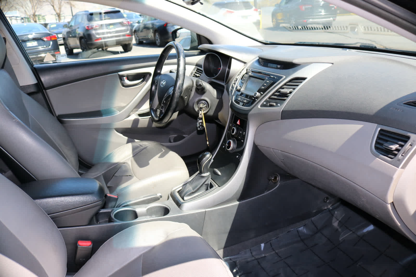 Used 2014 Hyundai Elantra Limited FWD image 21