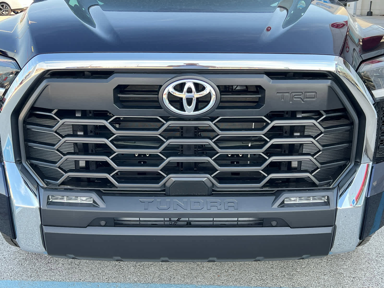 New 2026 Toyota Tundra SR5 w/ TRD Off-Road Package AWD/4WD image 4