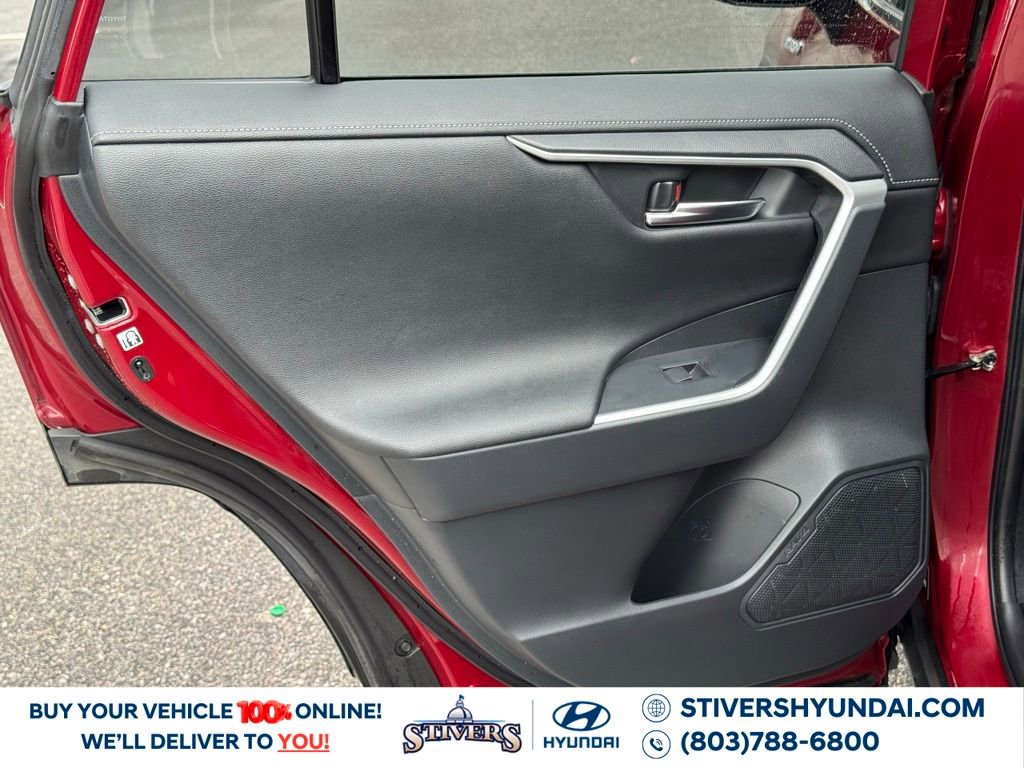 Used 2019 Toyota RAV4 Limited image 26