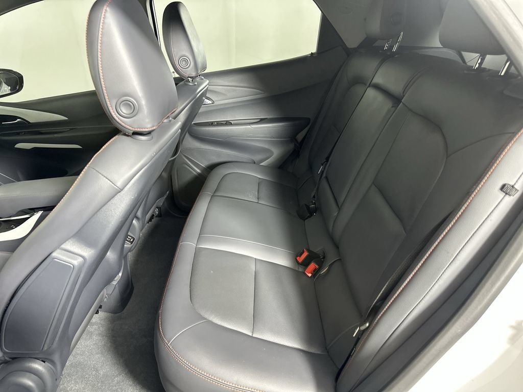 Used 2020 Chevrolet Bolt Premier w/ Infotainment Package FWD image 26