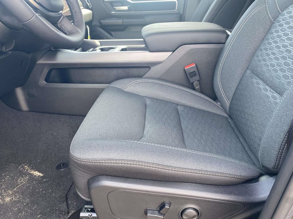 New 2026 RAM 1500 Big Horn AWD/4WD image 11