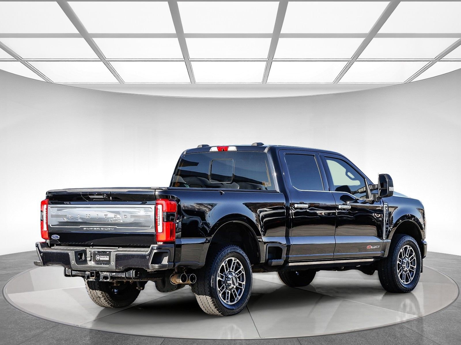 Used 2023 Ford F250 Limited w/ FX4 Off-Road Package image 4