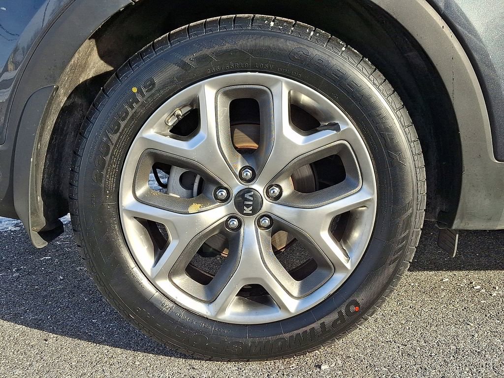 Used 2019 Kia Sorento EX image 8