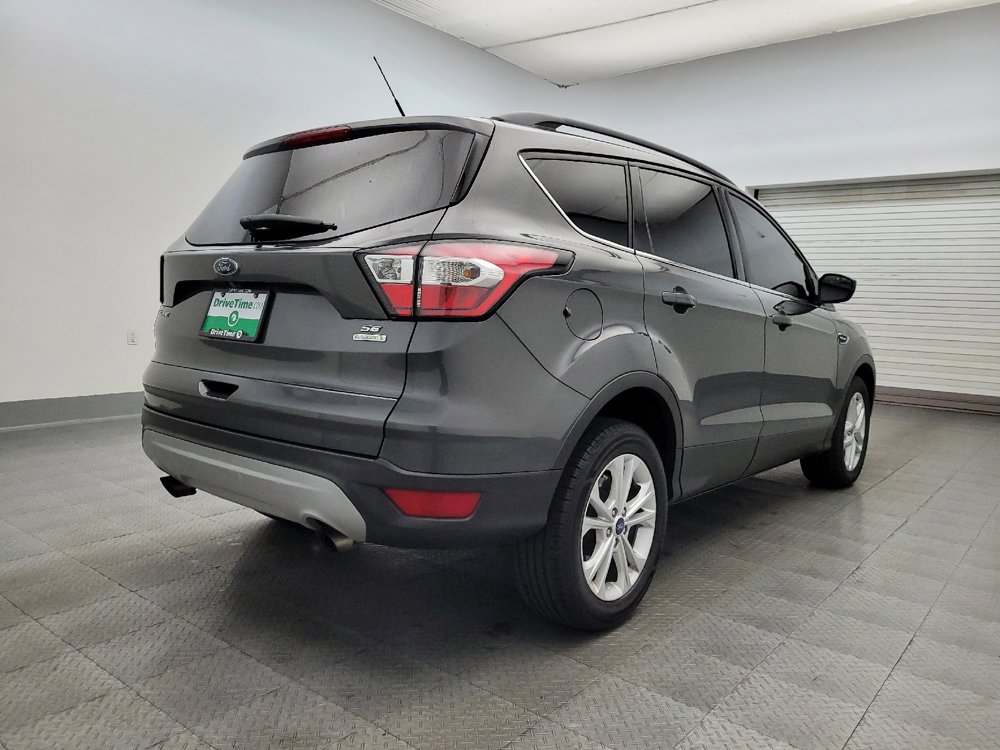 Used 2018 Ford Escape SE image 9