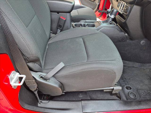 Used 2018 Jeep Wrangler Sport AWD/4WD image 28