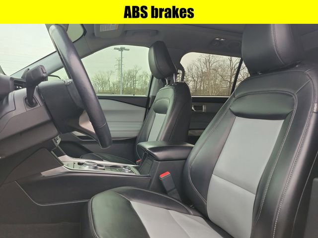 Used 2022 Ford Explorer XLT w/ Equipment Group 202A image 23