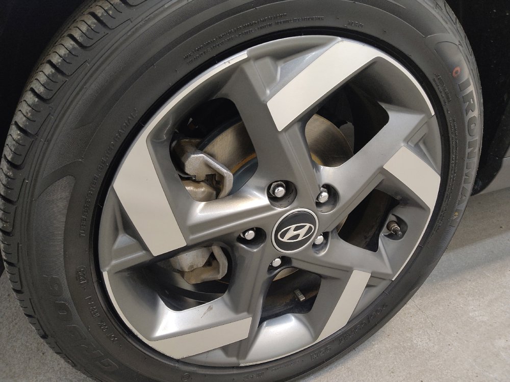 Used 2022 Hyundai Venue SEL image 31