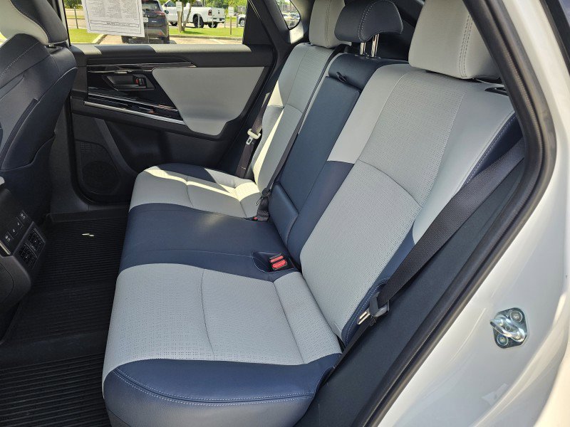 Used 2023 Subaru Solterra AWD image 6