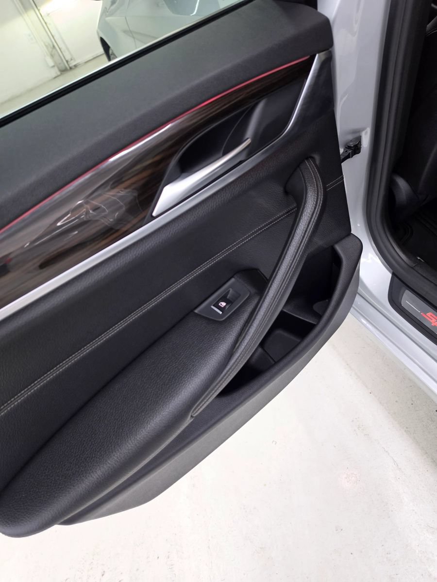 Used 2018 BMW 530i RWD image 47