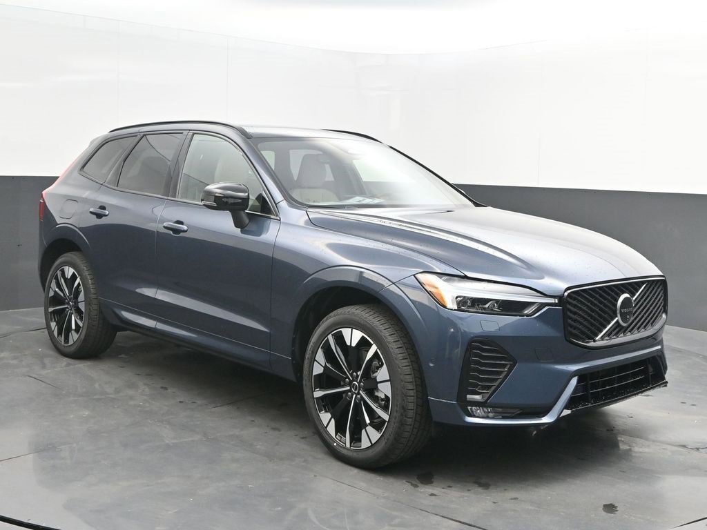 New 2026 Volvo XC60 B5 Plus w/ Protection Package Premier video 1