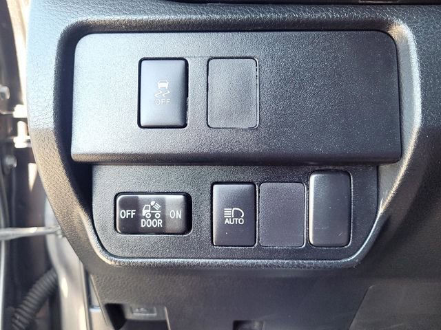 Used 2020 Toyota Tacoma SR image 17