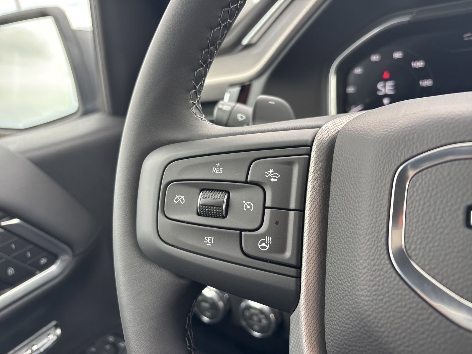 New 2026 GMC Sierra 1500 Denali w/ Denali Reserve Package AWD/4WD image 32