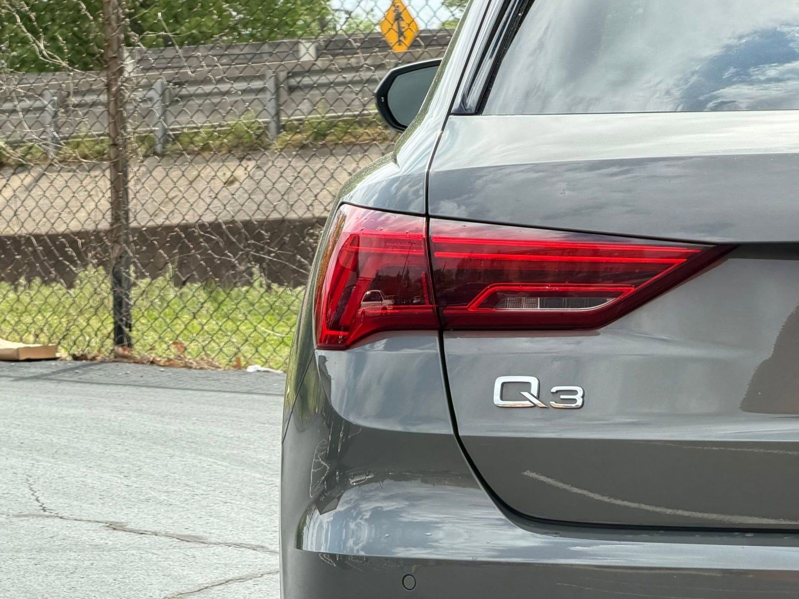 Used 2022 Audi Q3 2.0T Premium w/ Convenience Package image 12