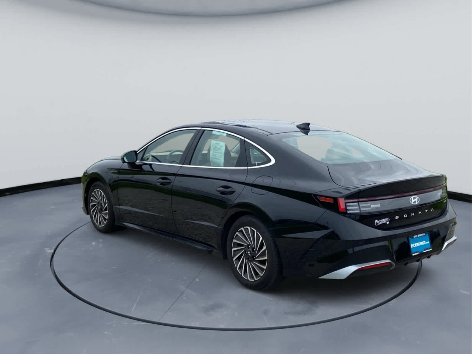 Used 2025 Hyundai Sonata Limited FWD image 10