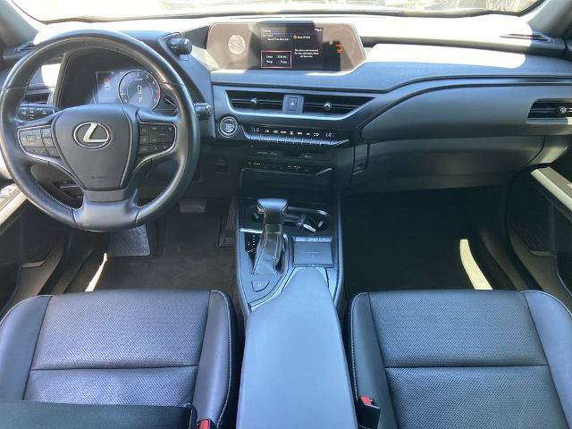 Used 2019 Lexus UX 200 w/ Premium Package FWD image 16