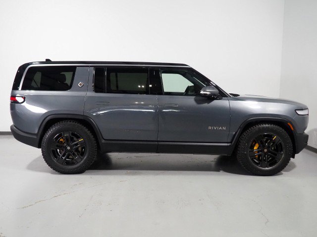 Used 2024 Rivian R1S AWD Adventure image 6