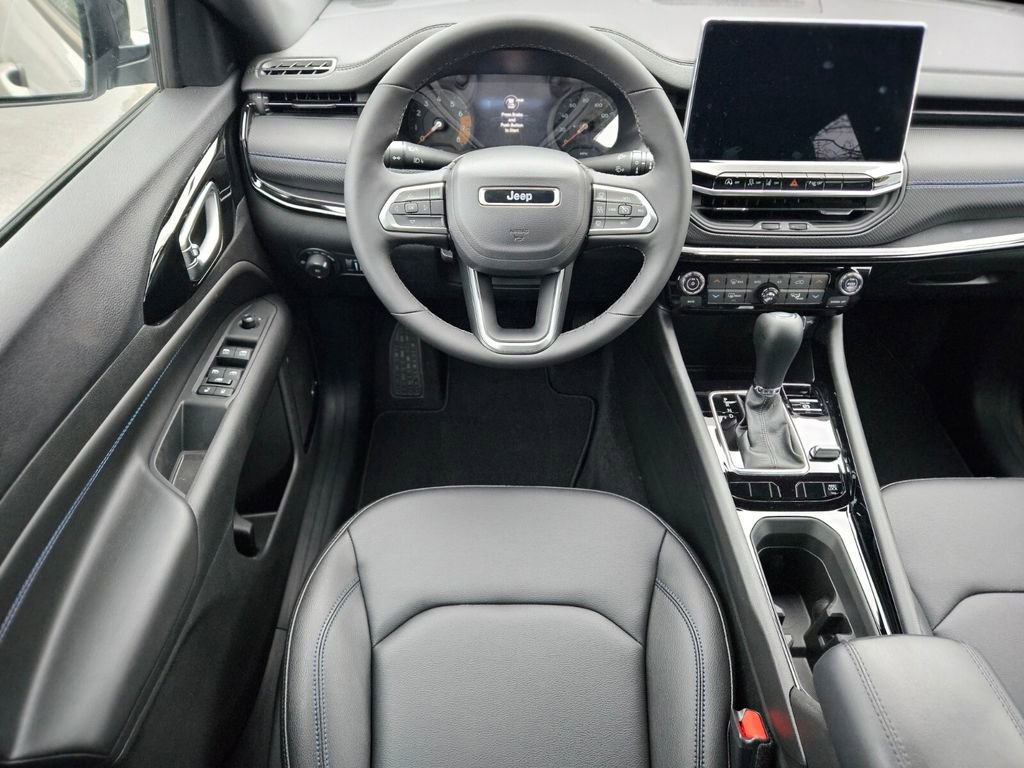 New 2025 Jeep Compass Limited w/ Sun & Sound Group image 11