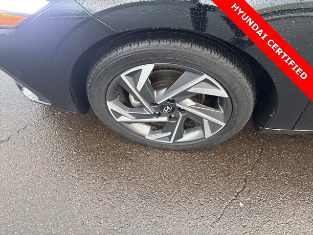 Certified 2025 Hyundai Elantra Sport image 32