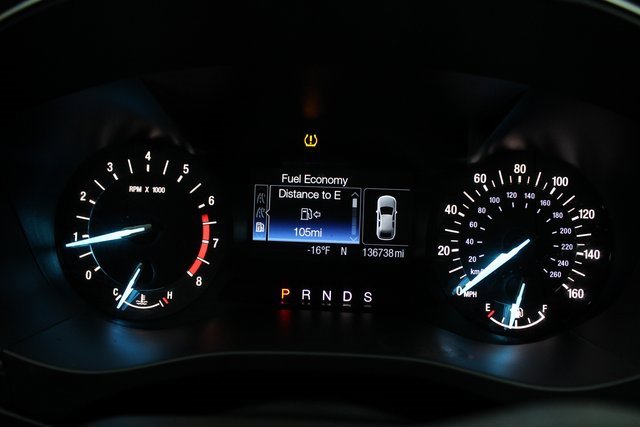 Used 2015 Ford Fusion SE w/ Equipment Group 201A image 15