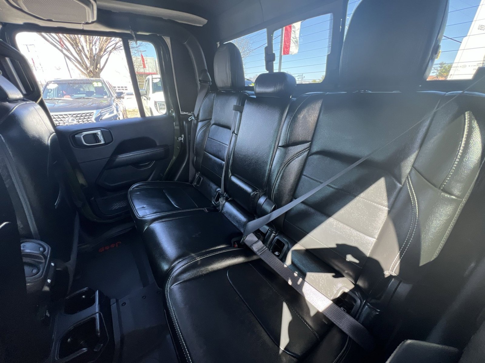 Used 2021 Jeep Gladiator Overland w/ Popular Equipment Package image 24