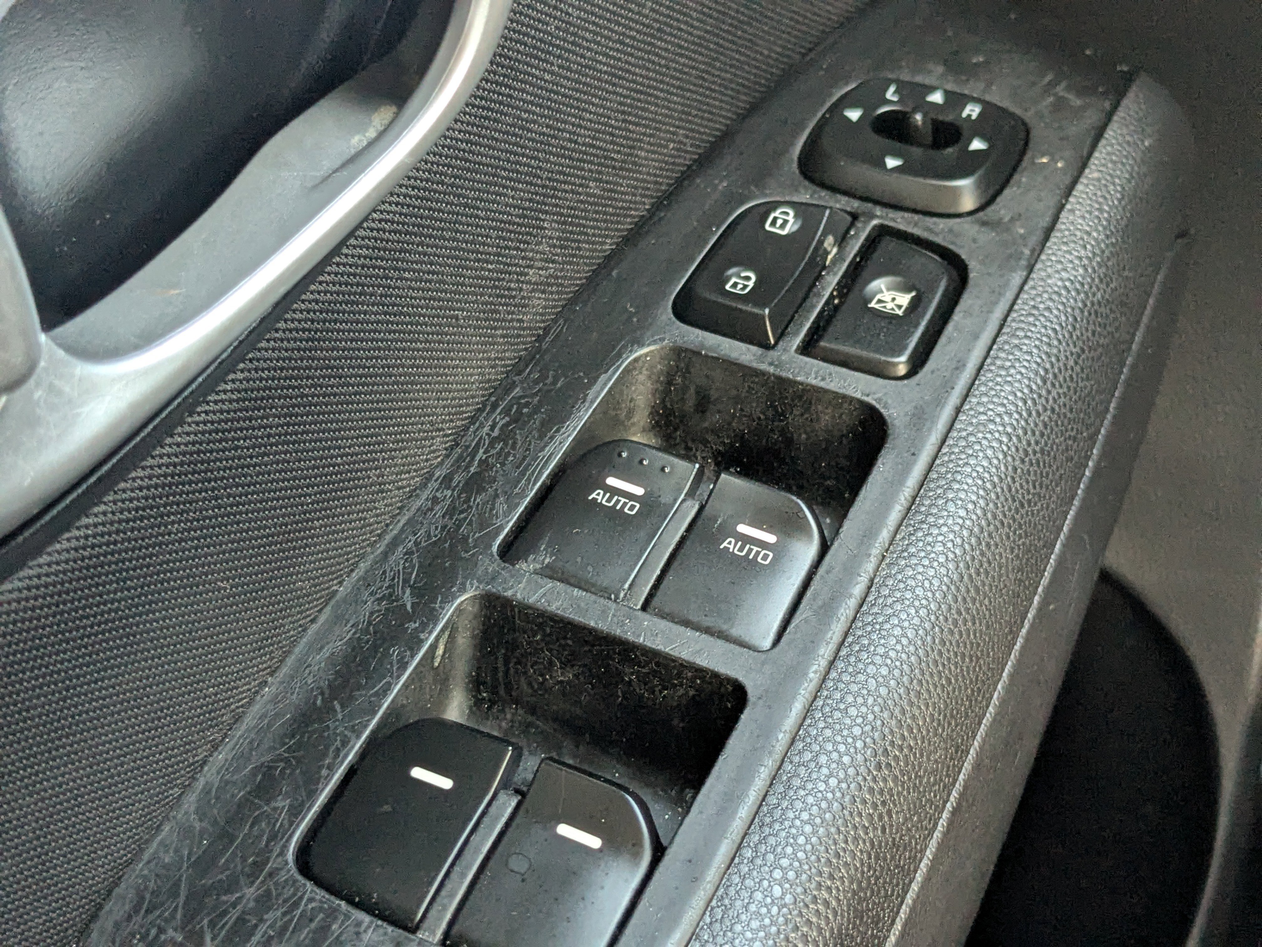 Used 2016 Kia Soul + image 25