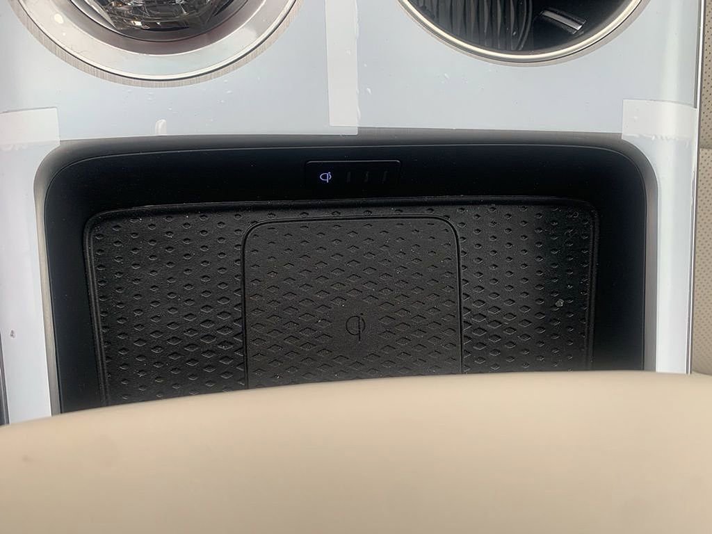 Used 2026 Genesis GV70 2.5T Select image 15