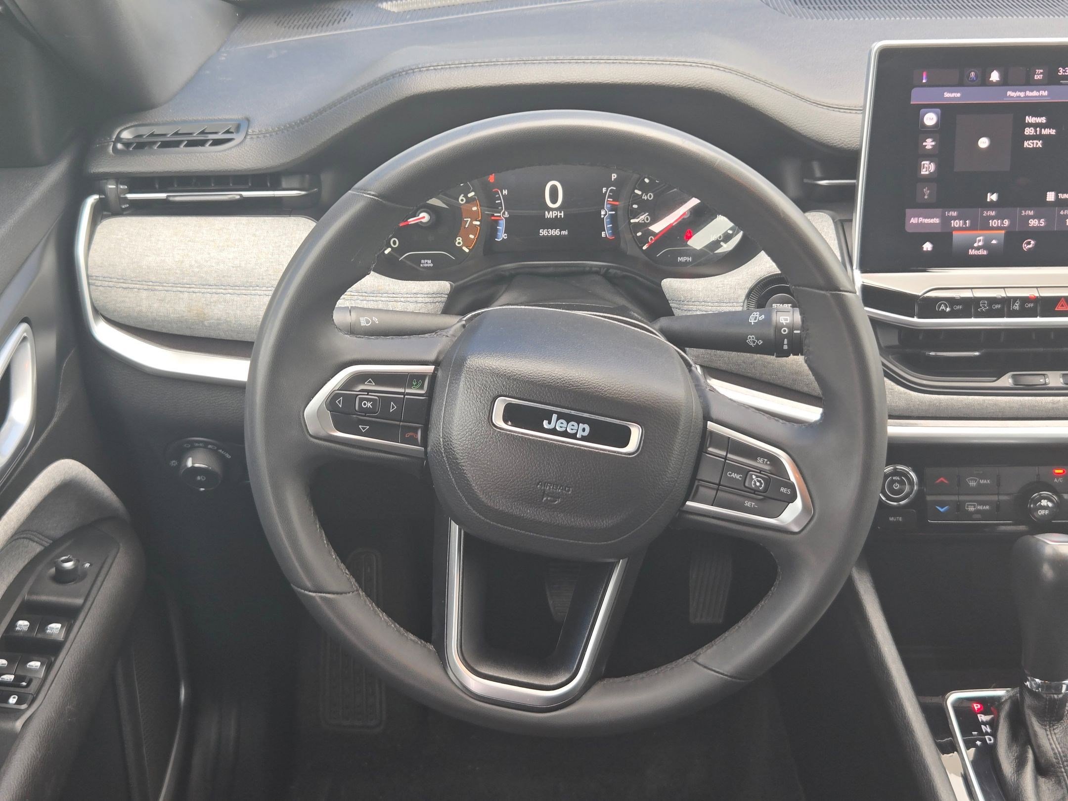 Used 2024 Jeep Compass Latitude AWD/4WD image 17
