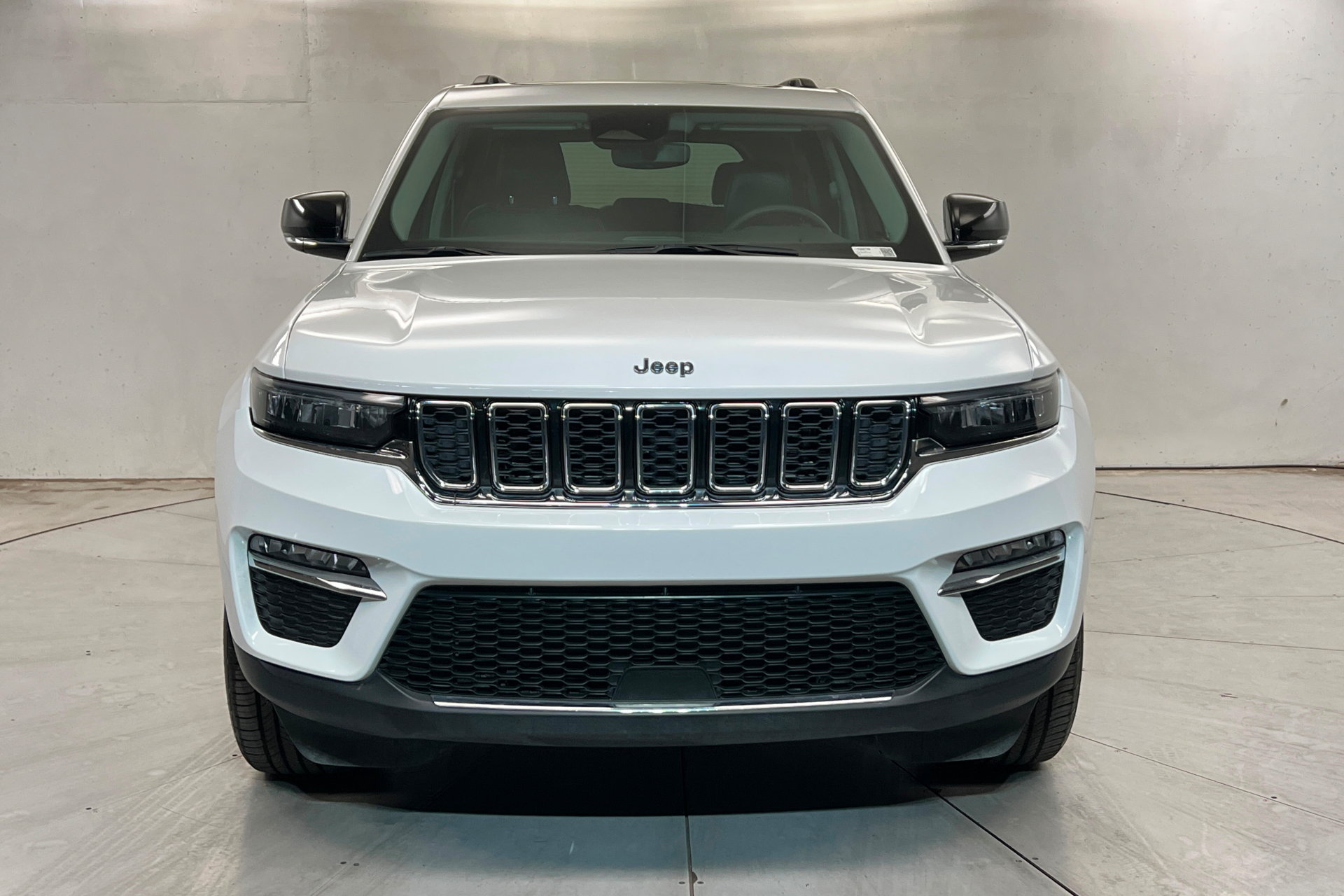 Used 2024 Jeep Grand Cherokee Limited 4xe AWD/4WD image 8