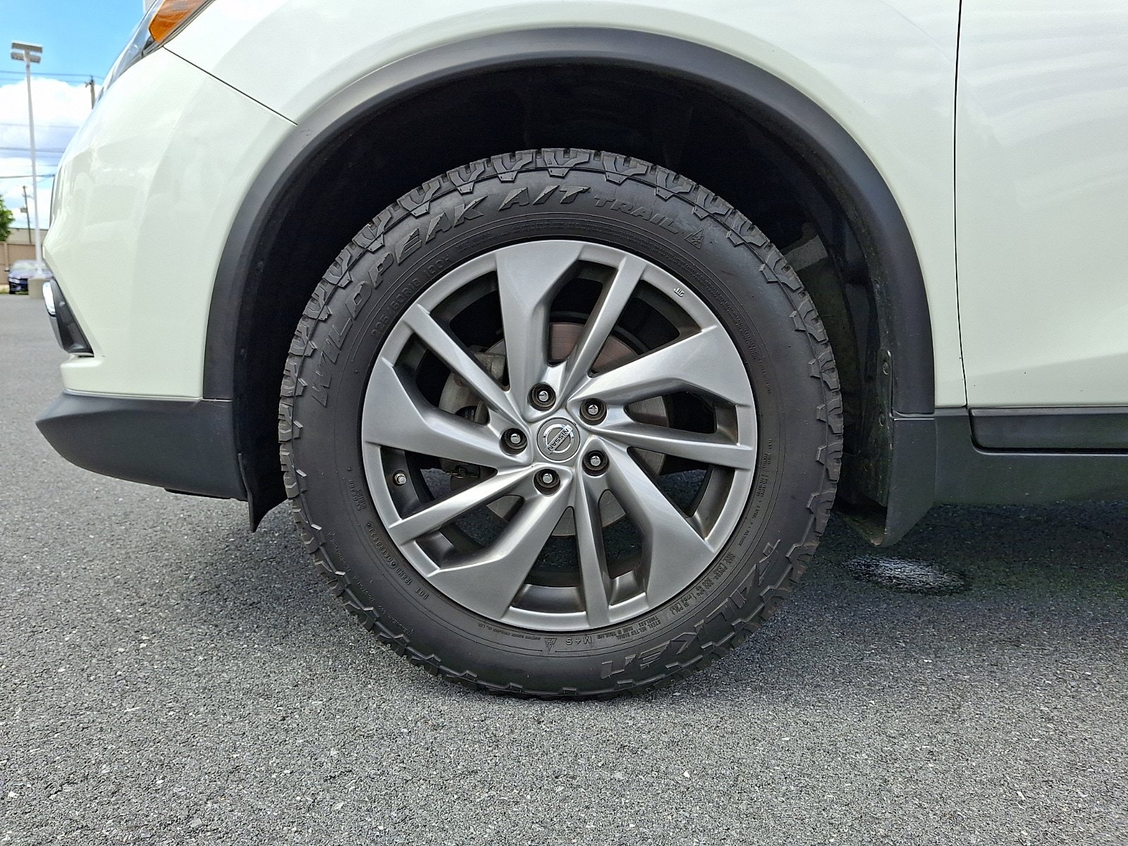 Used 2015 Nissan Rogue SL w/ SL Premium Package AWD/4WD image 13