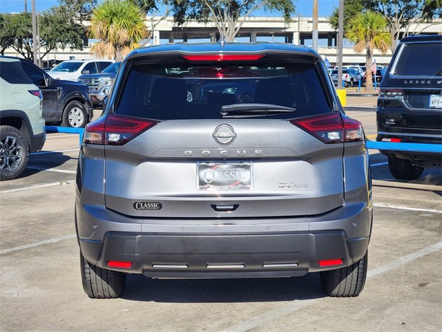 Used 2024 Nissan Rogue SV image 6