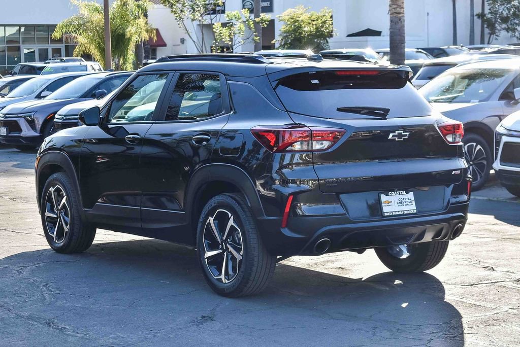 Used 2023 Chevrolet TrailBlazer RS w/ Sun and Liftgate Package image 4