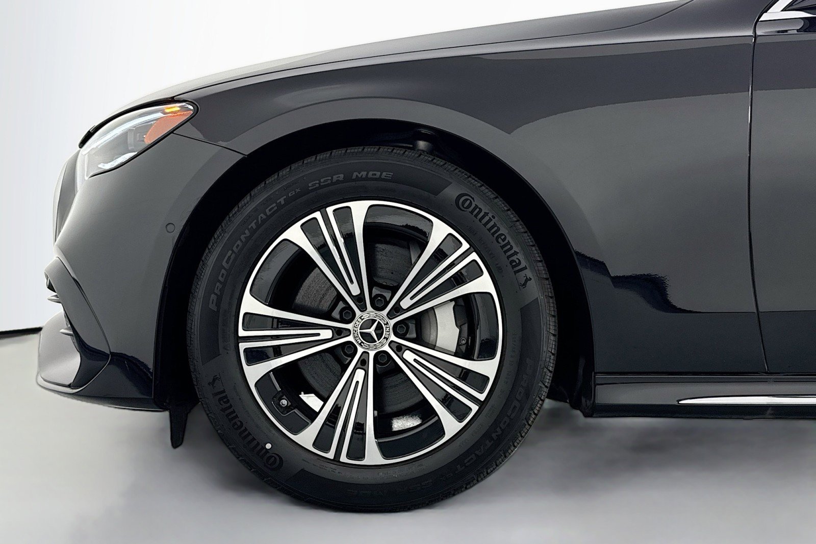 New 2025 Mercedes-Benz E 350 Sedan image 9