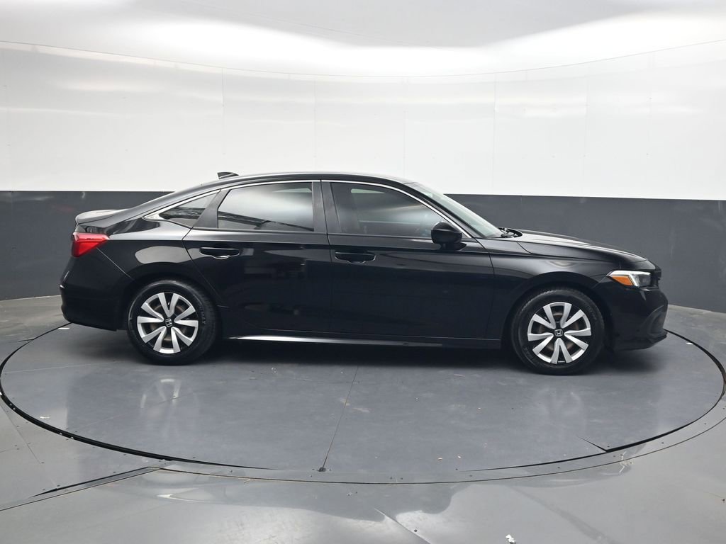 Used 2023 Honda Civic LX image 3