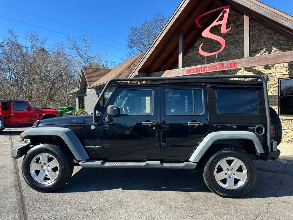 Used 2013 Jeep Wrangler Unlimited Sport AWD/4WD image 3