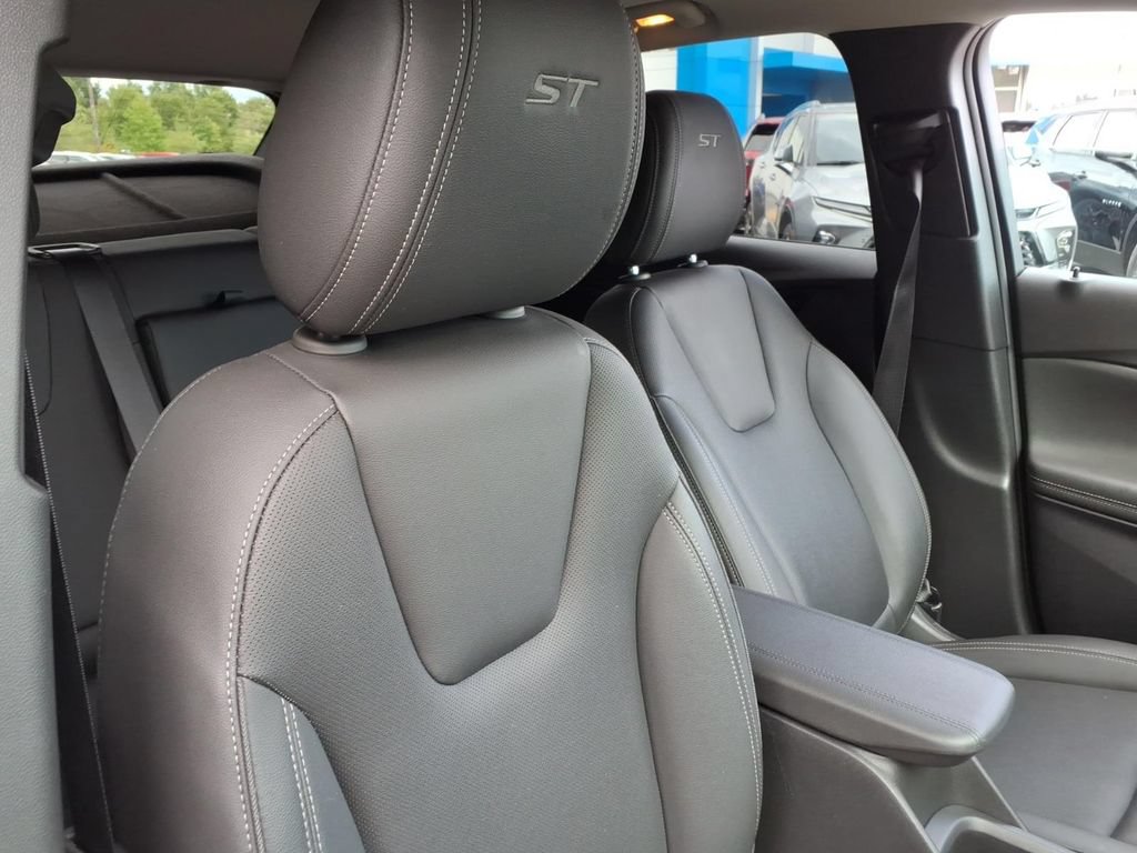 Certified 2024 Buick Encore GX Sport Touring w/ Experience Buick Package AWD/4WD image 18