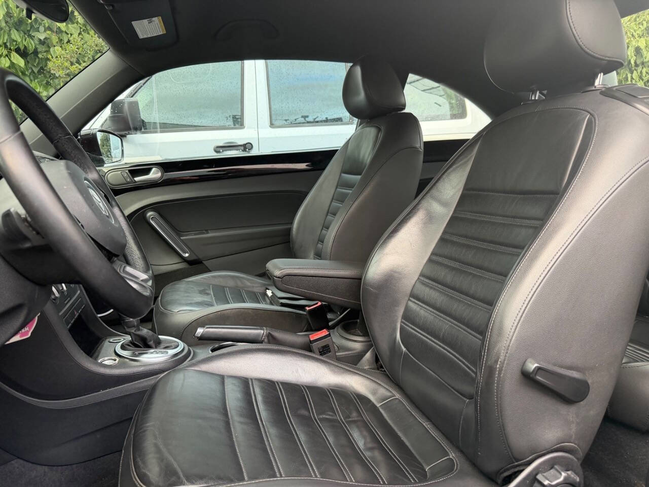Used 2012 Volkswagen Beetle 2.0T FWD image 6