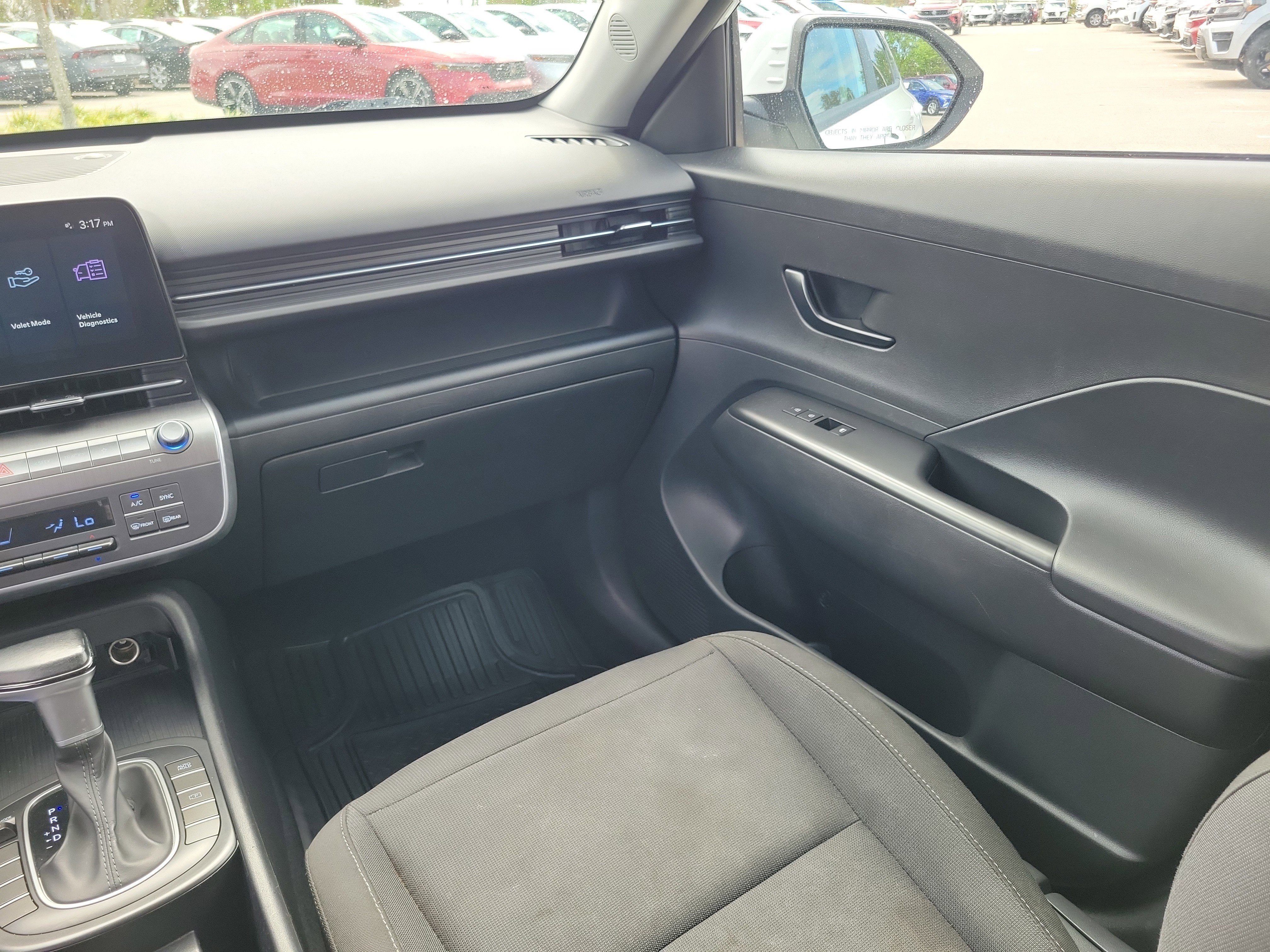 Used 2024 Hyundai Kona SEL image 17