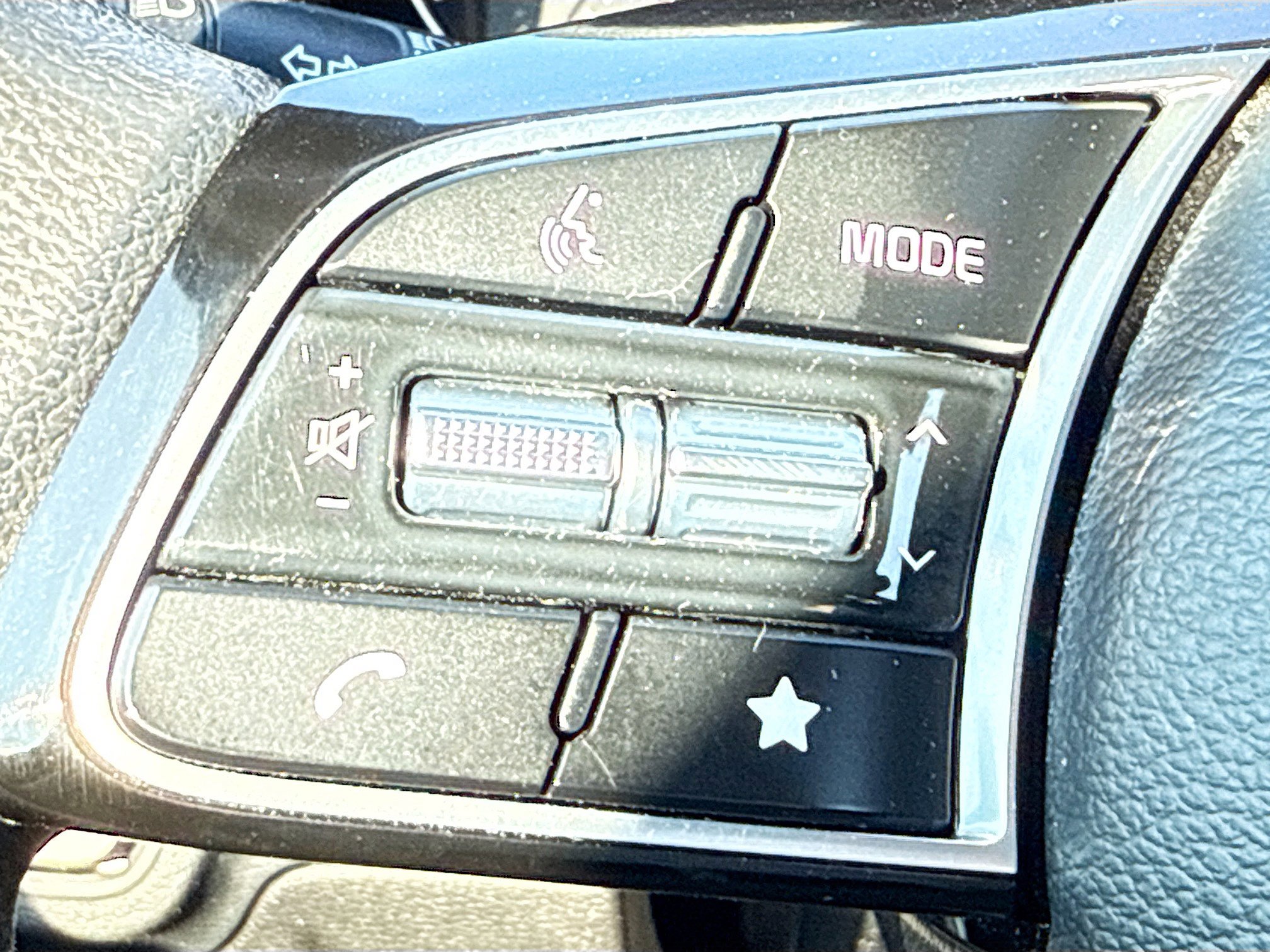 Used 2023 Kia Forte LXS image 35