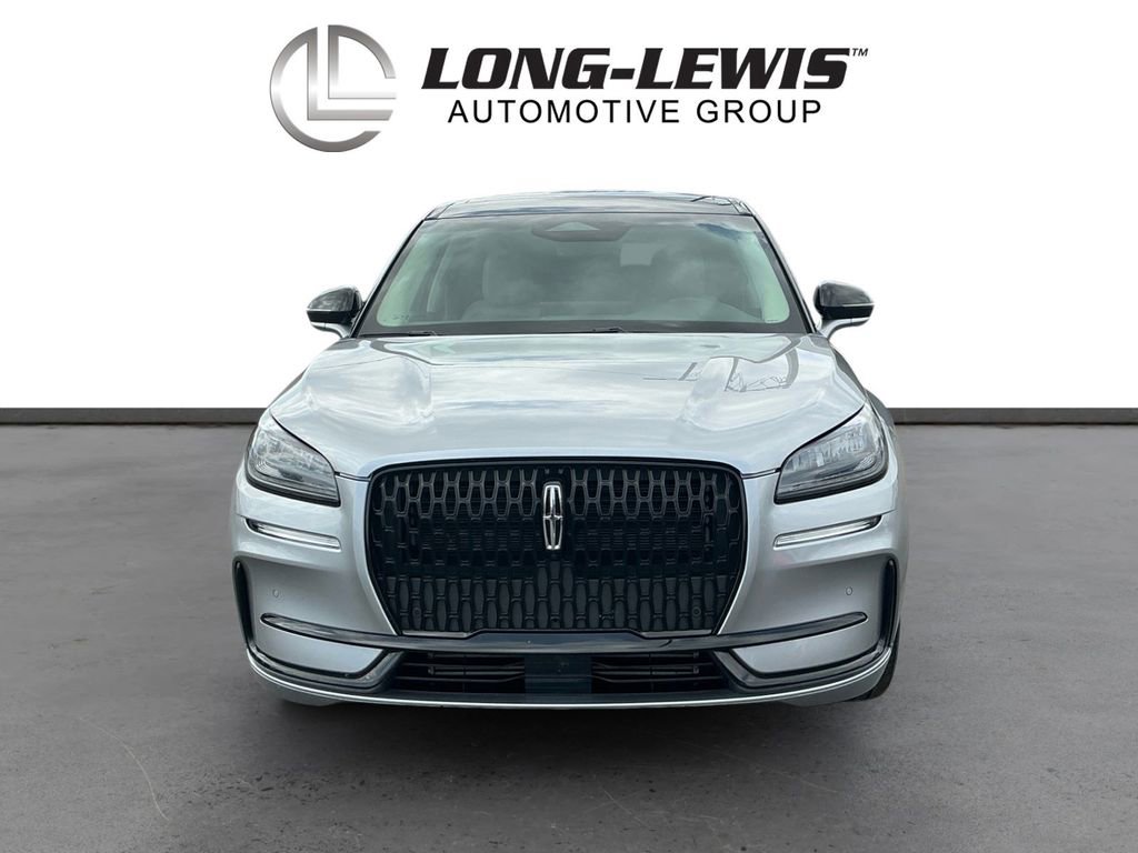 Certified 2024 Lincoln Corsair FWD w/ Equipment Group 101A image 11