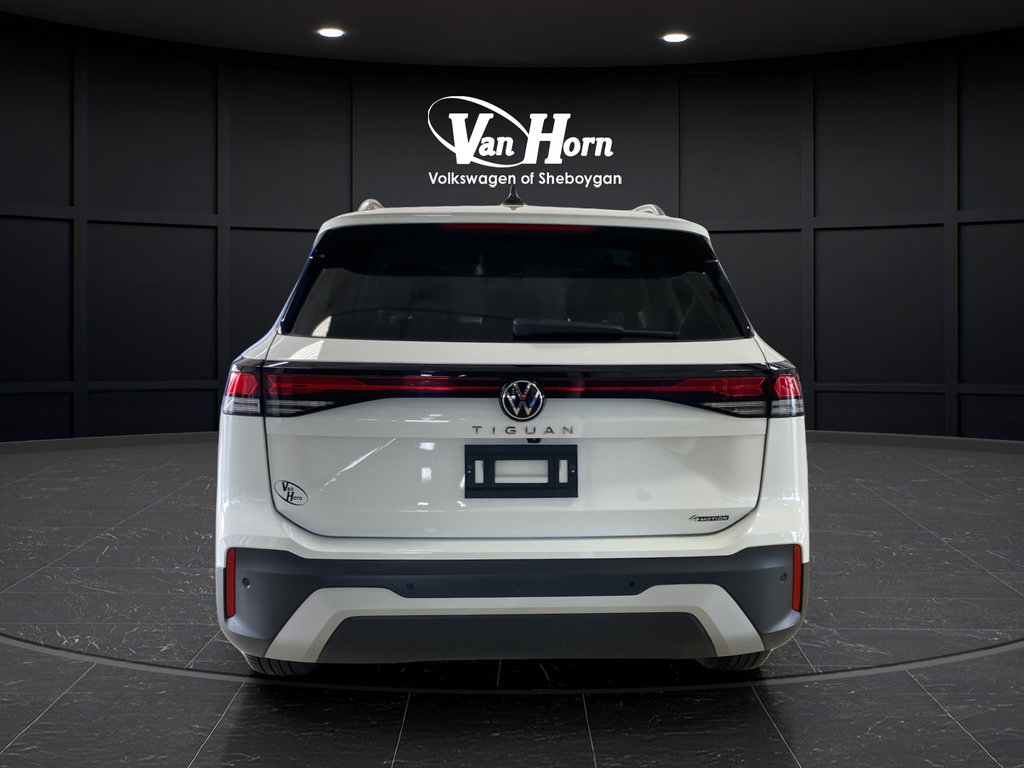 Used 2025 Volkswagen Tiguan S AWD/4WD image 6