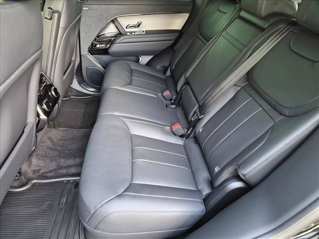 New 2027 Land Rover Range Rover Sport SE AWD/4WD image 15