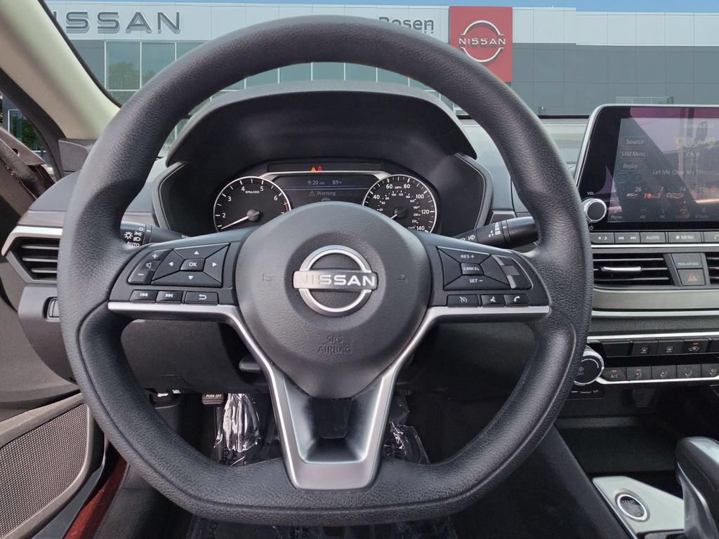 Used 2024 Nissan Altima 2.5 SV FWD image 17